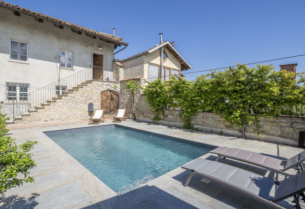 Arpusè - Ca' Renato Grane' Apartment with Pool: Autunno, Estate, Piscina, Primavera