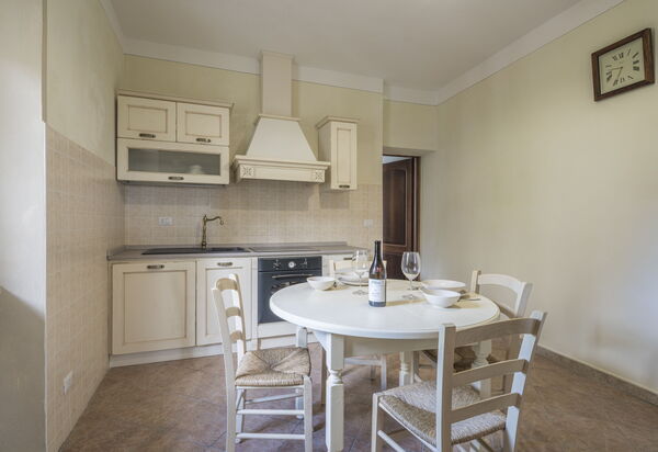 Arpusè - Ca' Renato Grane' Apartment with Pool: Autunno, Cucina, Estate, Primavera