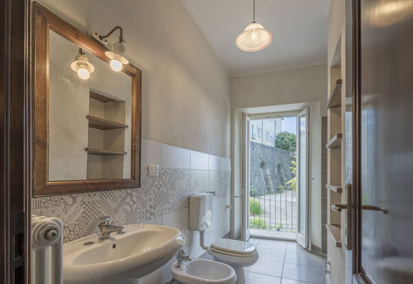 Arpusè - Ca' Renato Grane' Apartment with Pool: Autunno, Bagno, Estate, Primavera