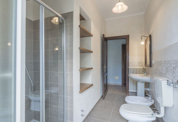 Arpusè - Ca' Renato Grane' Apartment with Pool: Autunno, Bagno, Estate, Primavera