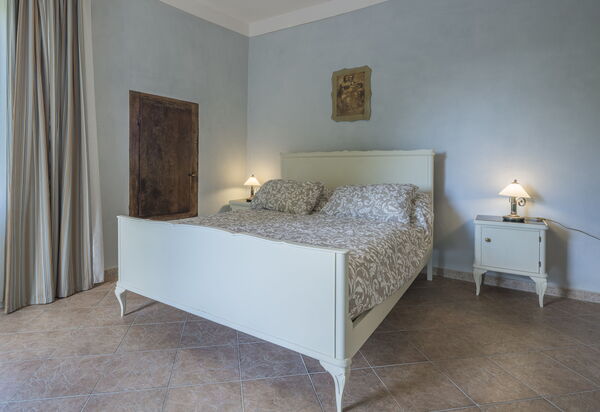 Arpusè - Ca' Renato Grane' Apartment with Pool: Autunno, Camera da letto, Estate, Primavera