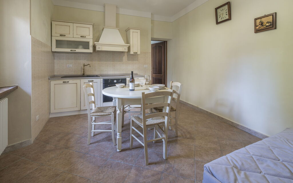 Arpusè - Ca' Renato Grane' Apartment with Pool: Autumn, Spring, Summer