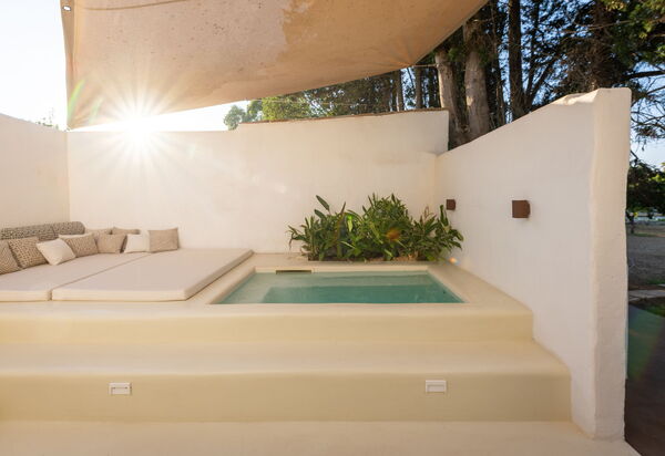 Palazzo Villani Lubelli: Autunno, Estate, Piscina, Primavera