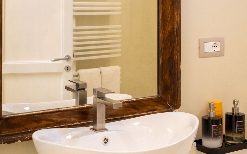 Palazzo Villani Lubelli: Autunno, Bagno, Estate, Primavera