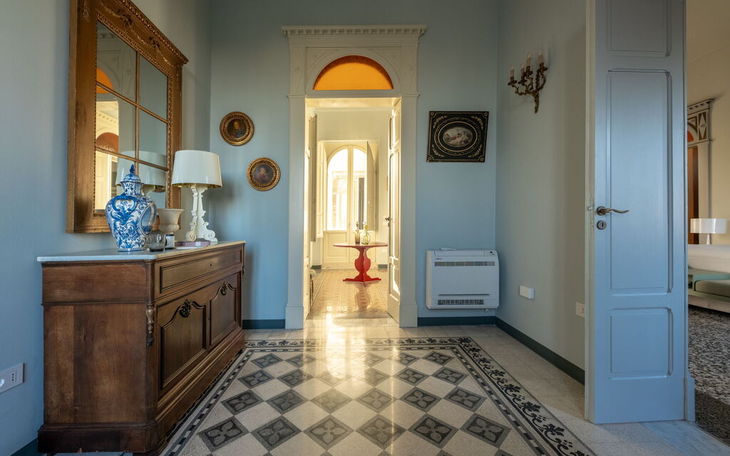 Palazzo Villani Lubelli: Autunno, Estate, Primavera, Soggiorno