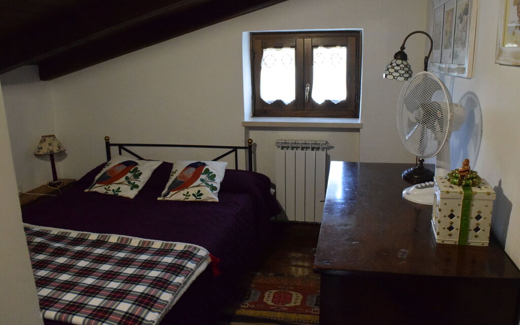 Villa Nasca Countryside and Pool: Autumn, Bedroom, Spring, Summer