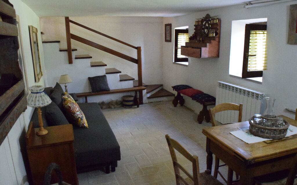 Villa Nasca Countryside and Pool: Autumn, Living Room, Spring, Summer