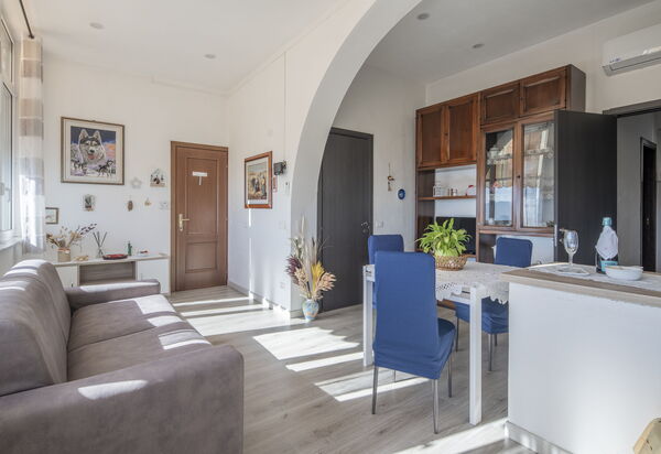 Casa di Bruna Seaview, Albenga: Autumn, Living Room, Spring, Summer