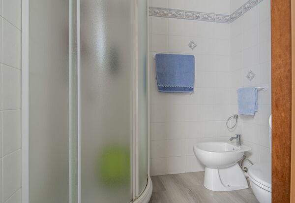 Casa di Bruna Seaview, Albenga: Autumn, Bathroom, Spring, Summer