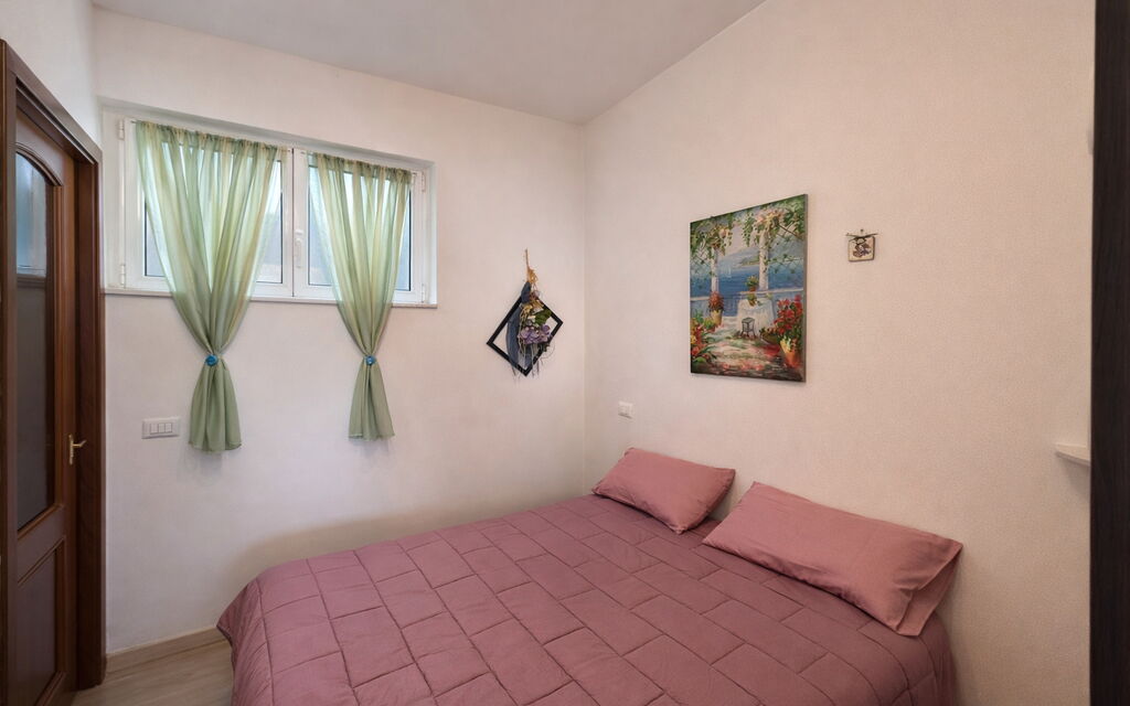 Casa di Bruna Seaview, Albenga: Autumn, Bedroom, Spring, Summer