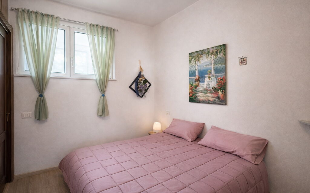Casa di Bruna Seaview, Albenga: Autumn, Bedroom, Spring, Summer