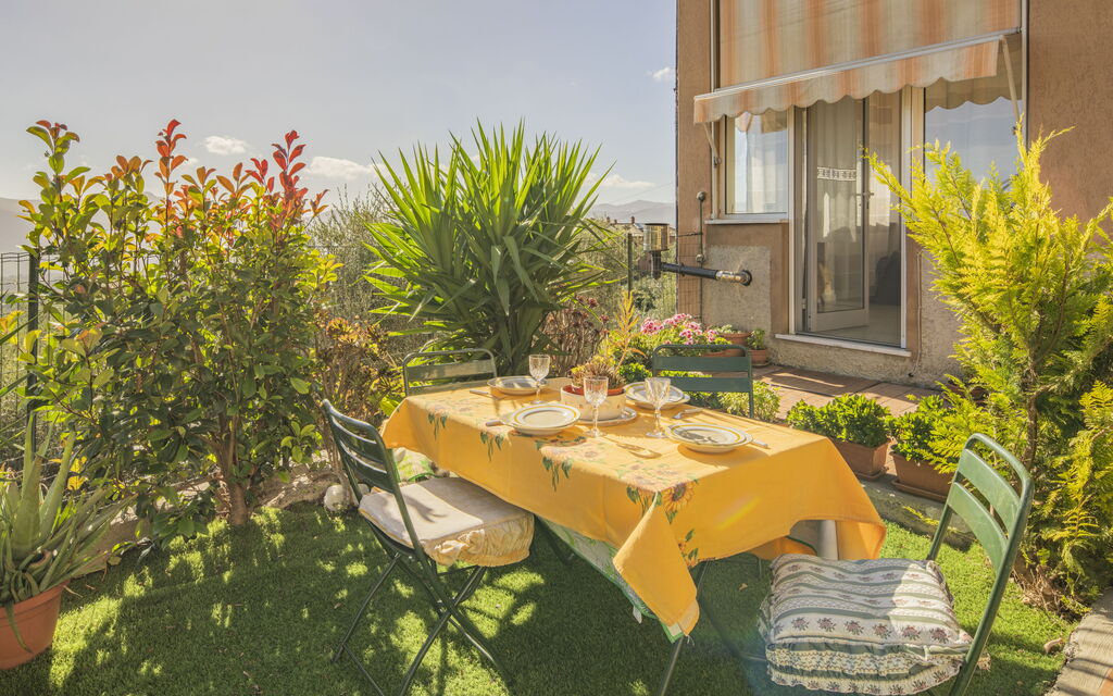 Casa di Bruna Seaview, Albenga: Autumn, Garden, Spring, Summer