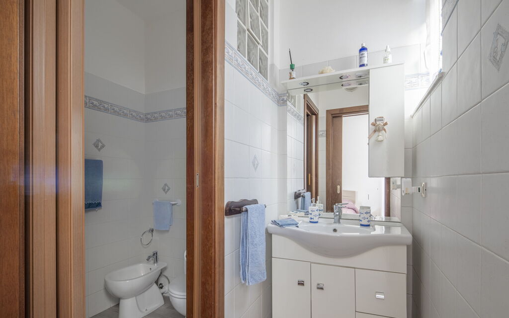 Casa di Bruna Seaview, Albenga: Autumn, Bathroom, Spring, Summer