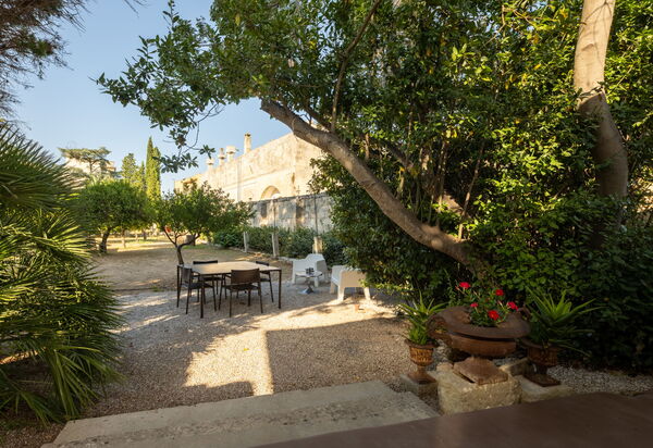 Casa Corte - Palazzo Villani Lubelli: Autunno, Estate, Esterni, Primavera