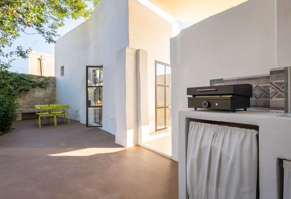 Casa Corte - Palazzo Villani Lubelli: Autunno, Estate, Esterni, Primavera