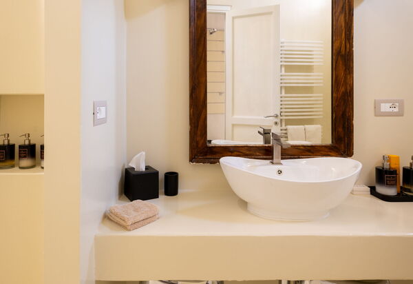 Casa Corte - Palazzo Villani Lubelli: Autunno, Bagno, Estate, Primavera