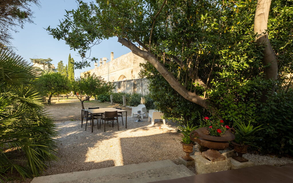 Casa Corte - Palazzo Villani Lubelli: Autumn, Building Exterior, Spring, Summer
