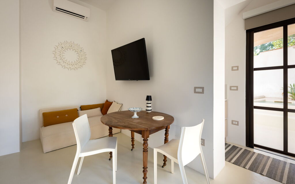 Casa Corte - Palazzo Villani Lubelli: Autumn, Bedroom, Kitchen, Living Room, Spring, Summer