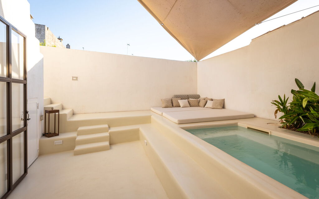 Casa Corte - Palazzo Villani Lubelli: Autumn, Pool, Spring, Summer