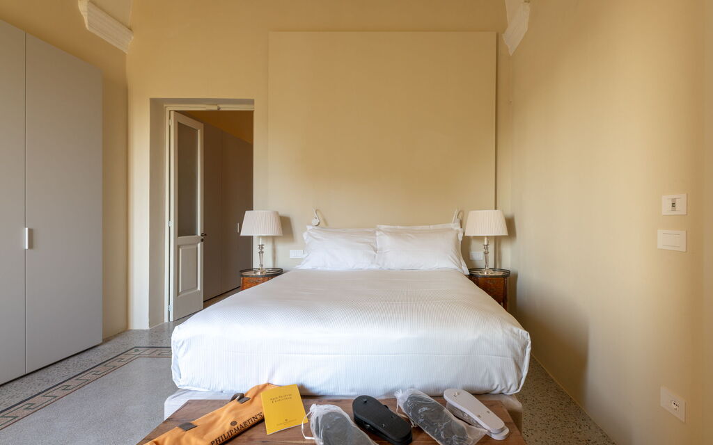 Royal Apartment - Palazzo Villani Lubelli: Autumn, Bedroom, Spring, Summer