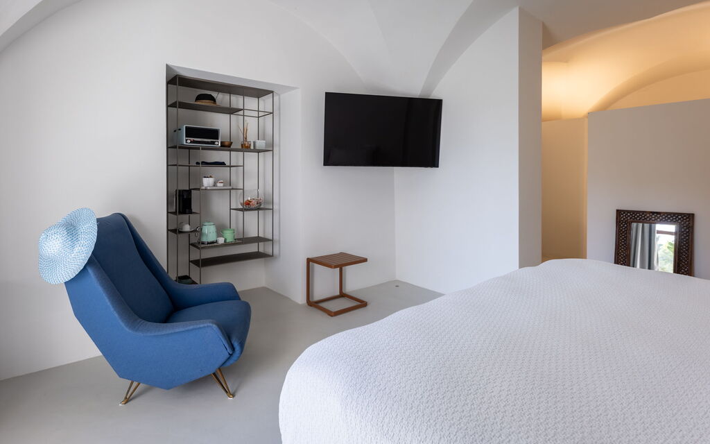 Garden Apartment - Palazzo Villani Lubelli: Autumn, Bedroom, Spring, Summer