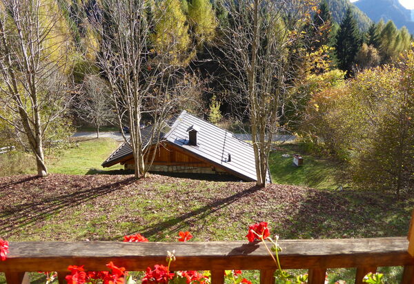Chalet Genzianella: Autumn, Garden, Spring, Summer