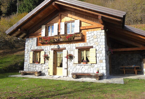 Chalet Genzianella: Autumn, Main Entrance, Spring, Summer