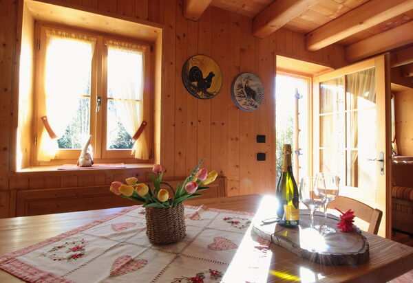 Chalet Genzianella: Autumn, Kitchen, Spring, Summer