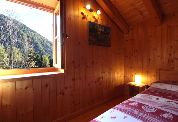 Chalet Genzianella: Autumn, Bedroom, Spring, Summer