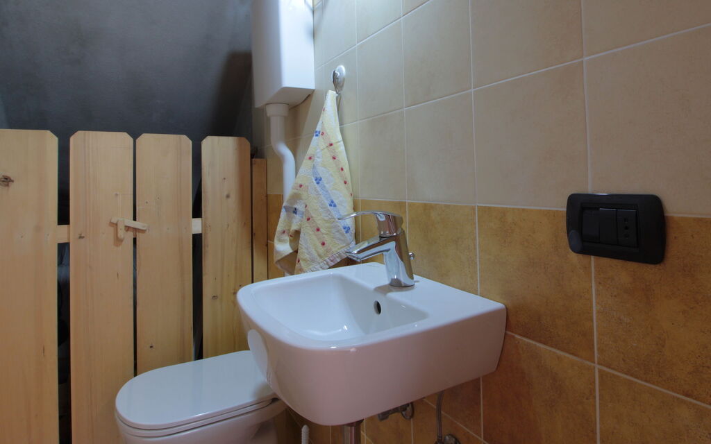 Chalet Genzianella: Autumn, Bathroom, Spring, Summer