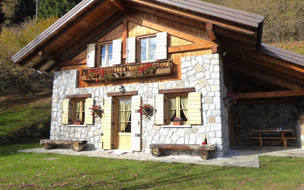Chalet Genzianella: Autumn, Main Entrance, Spring, Summer