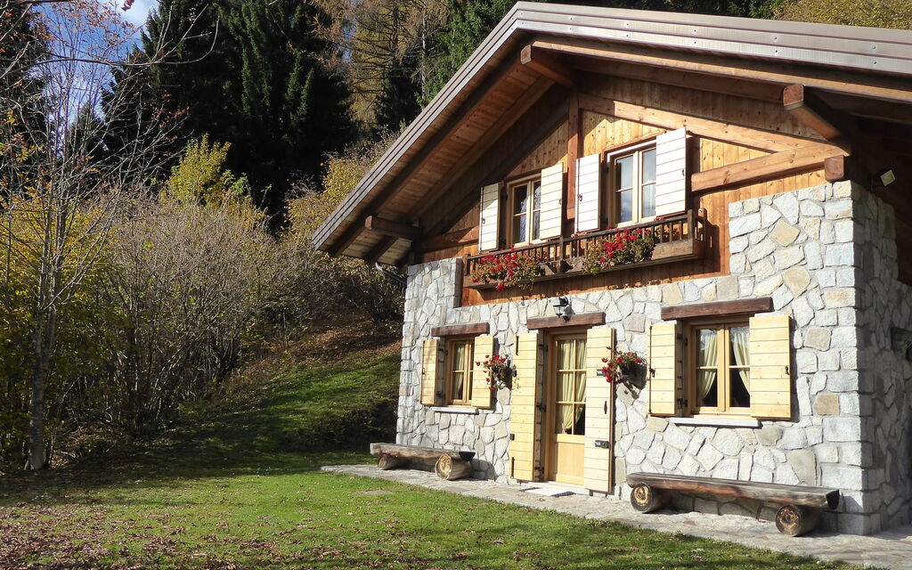 Chalet Genzianella: Autumn, Garden, Spring, Summer