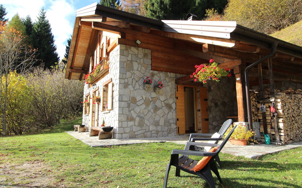 Chalet Genzianella: Autumn, Garden, Spring, Summer