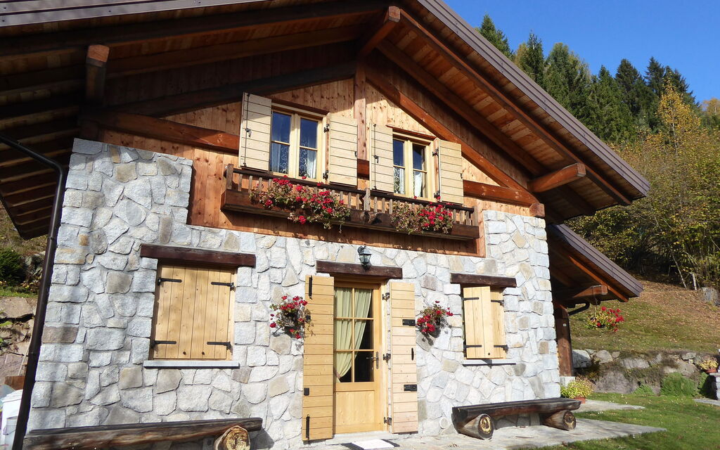 Chalet Genzianella: Autumn, Garden, Spring, Summer