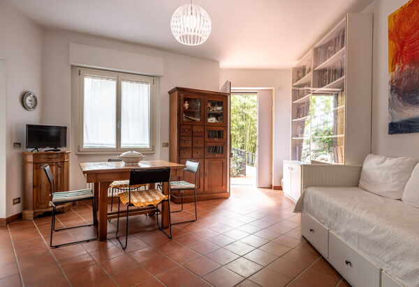 Il Ferrone Apartment with Garden - Greve in Chianti: Autumn, Living Room, Spring, Summer
