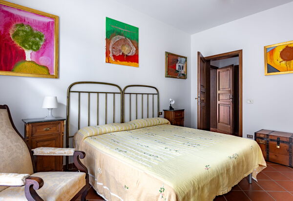 Il Ferrone Apartment with Garden - Greve in Chianti: Autumn, Bedroom, Spring, Summer