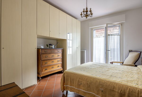 Il Ferrone Apartment with Garden - Greve in Chianti: Autumn, Bedroom, Spring, Summer