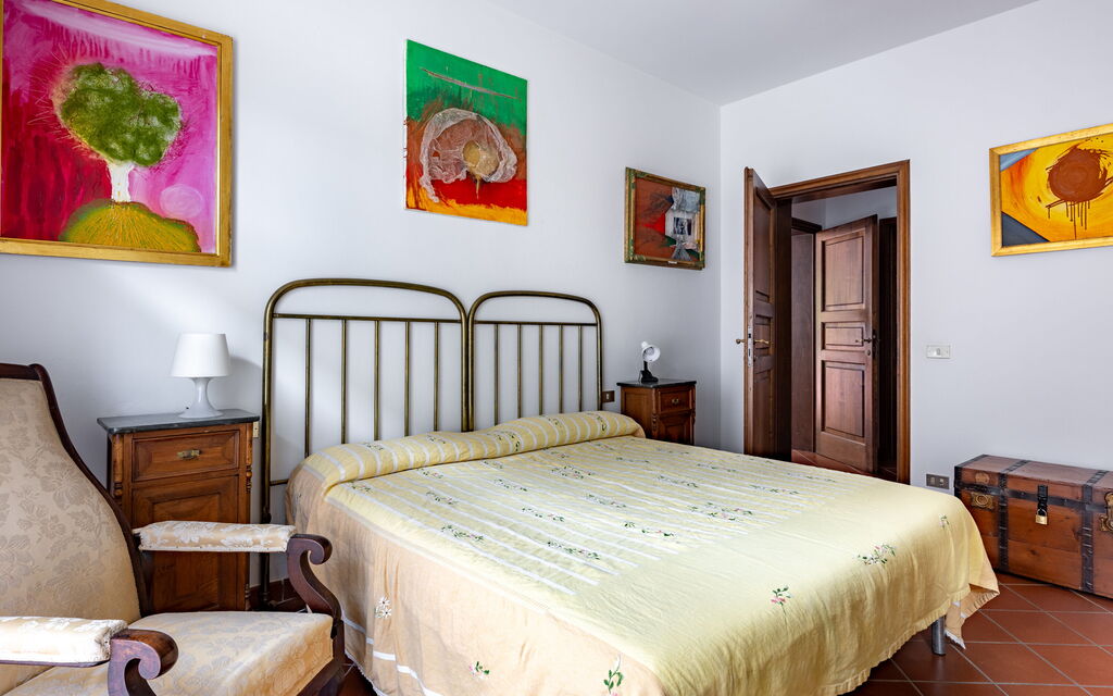 Il Ferrone Apartment with Garden - Greve in Chianti: Autumn, Bedroom, Spring, Summer