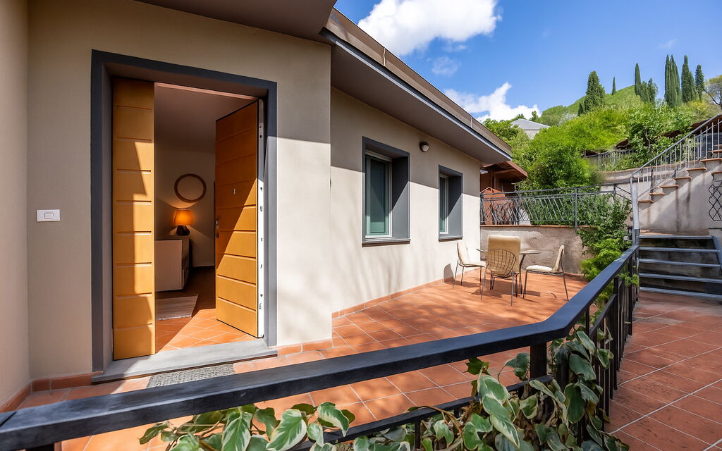 Il Ferrone Apartment with Garden - Greve in Chianti: Autumn, Building Exterior, Spring, Summer