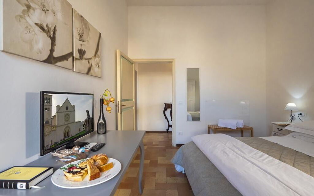 Appartamento la Fontana, Assisi: Autumn, Bedroom, Spring, Summer