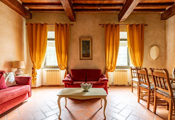 Relais de Ricci: Autumn, Living Room, Spring, Summer