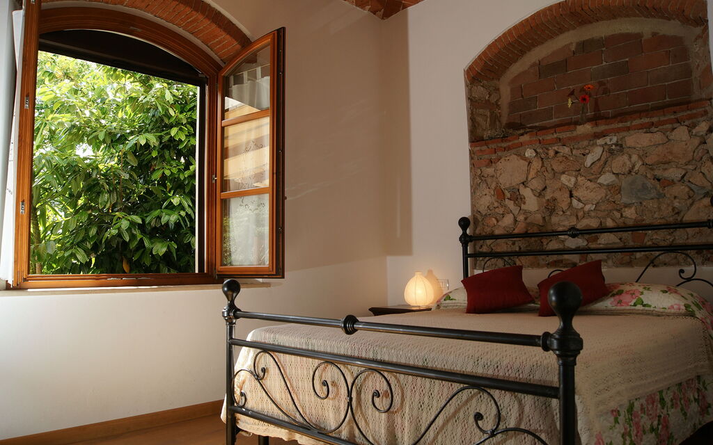 Appartamento Ibisco Seaside and Pool: Autumn, Bedroom, Spring, Summer