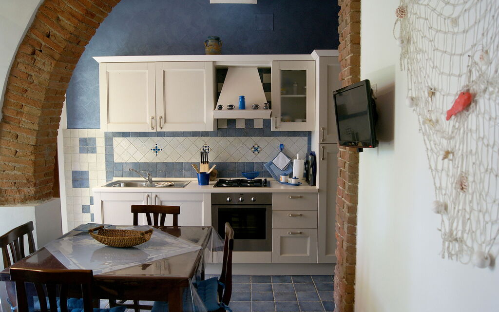 Appartamento Lavanda Seaside and Pool: Autumn, Kitchen, Spring, Summer