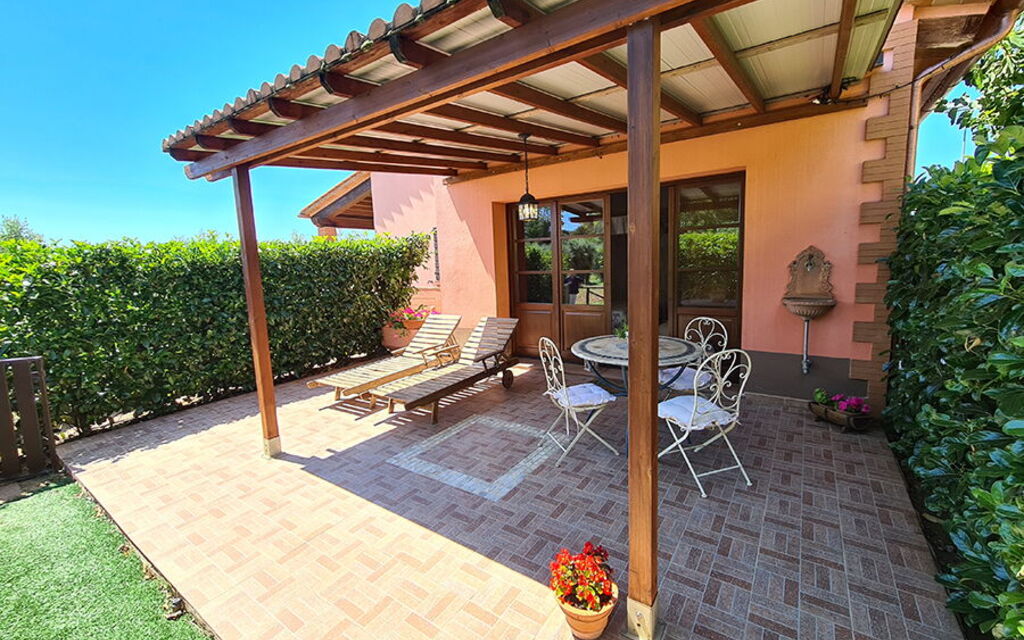 Suite Orchidea Seaside and Pool: all'aperto, Autunno, Estate, Primavera