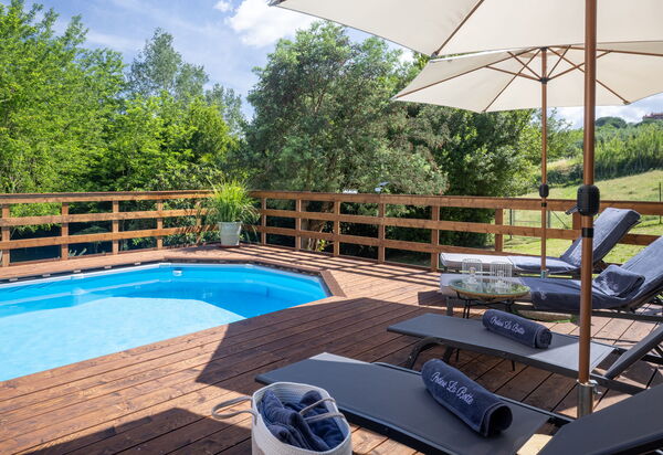 Podere la Botte, Pool, Lari