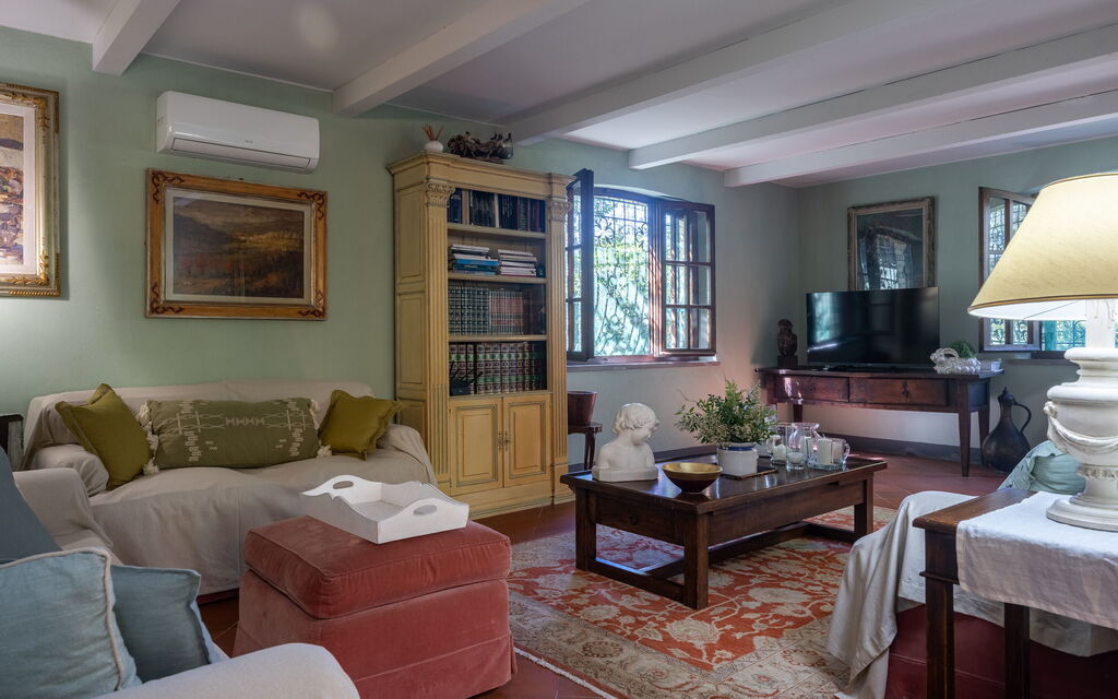 Podere la Botte, Pool, Lari: Autumn, Living Room, Spring, Summer
