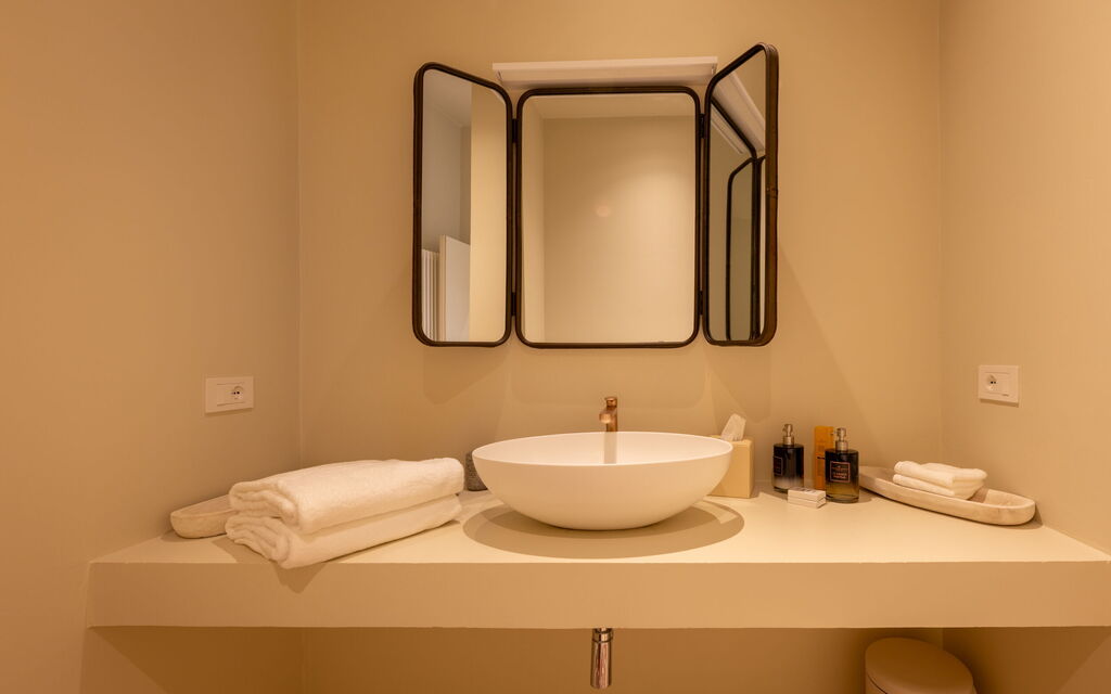 Bubble Apartment - Palazzo Villani Lubelli: Autunno, Bagno, Estate, Primavera