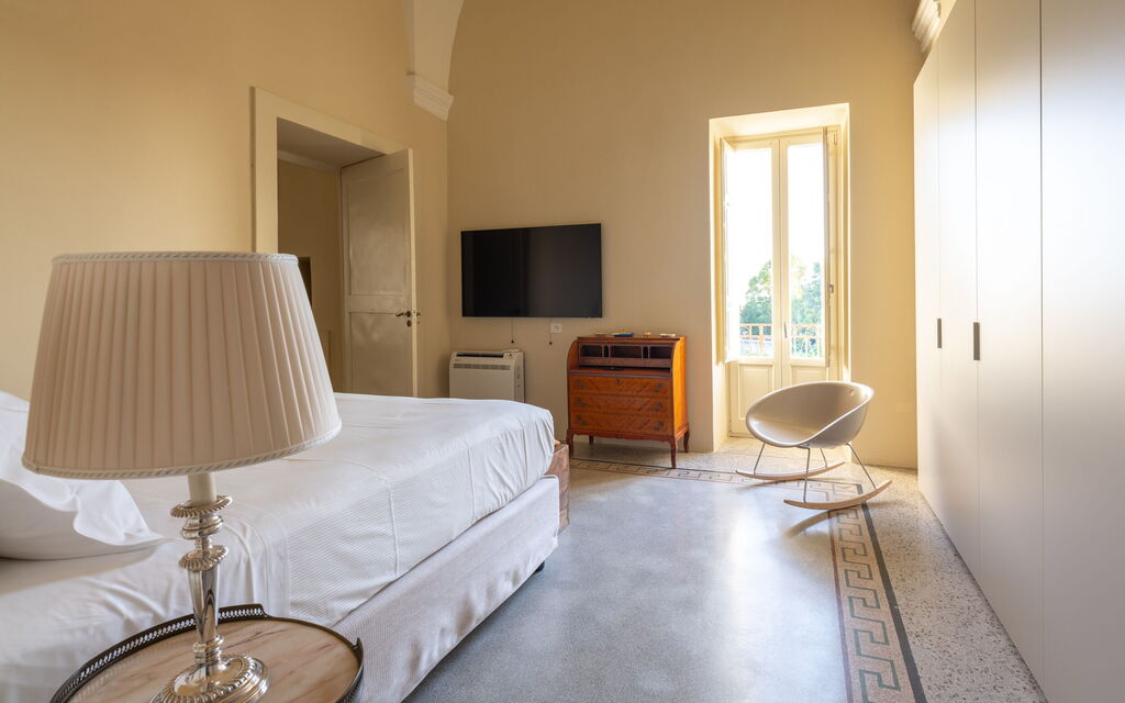 Bubble Apartment - Palazzo Villani Lubelli: Autunno, Camera da letto, Estate, Primavera