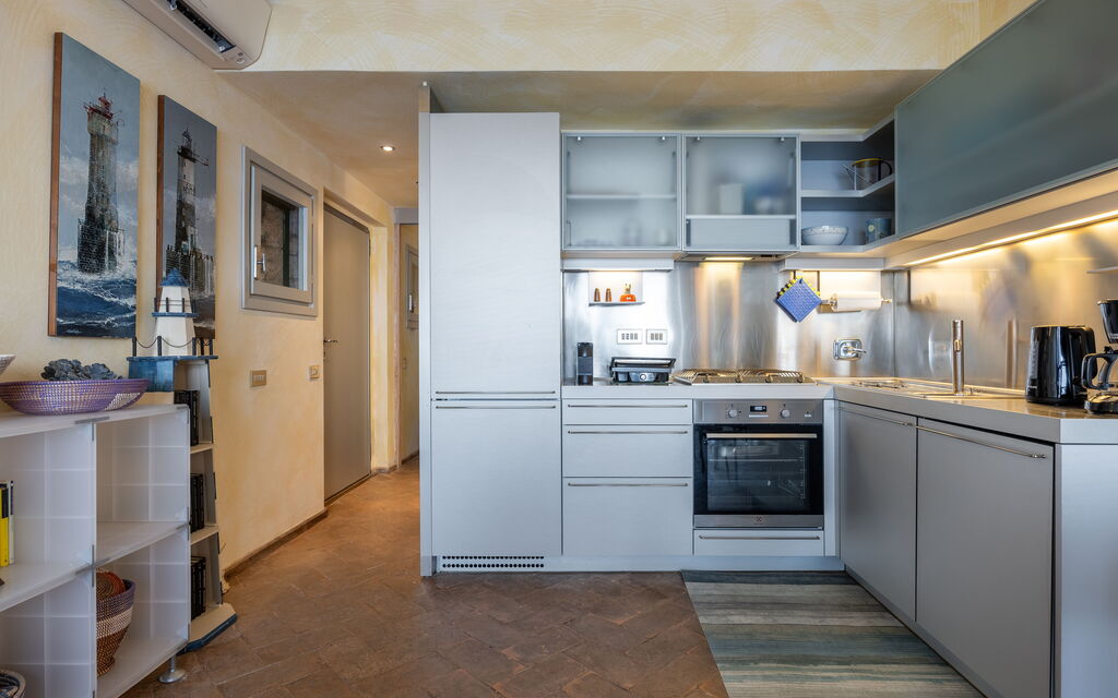 Stella Marina Apartment with Pool, Porto Santo Stefano, Argentario: Autumn, Kitchen, Spring, Summer