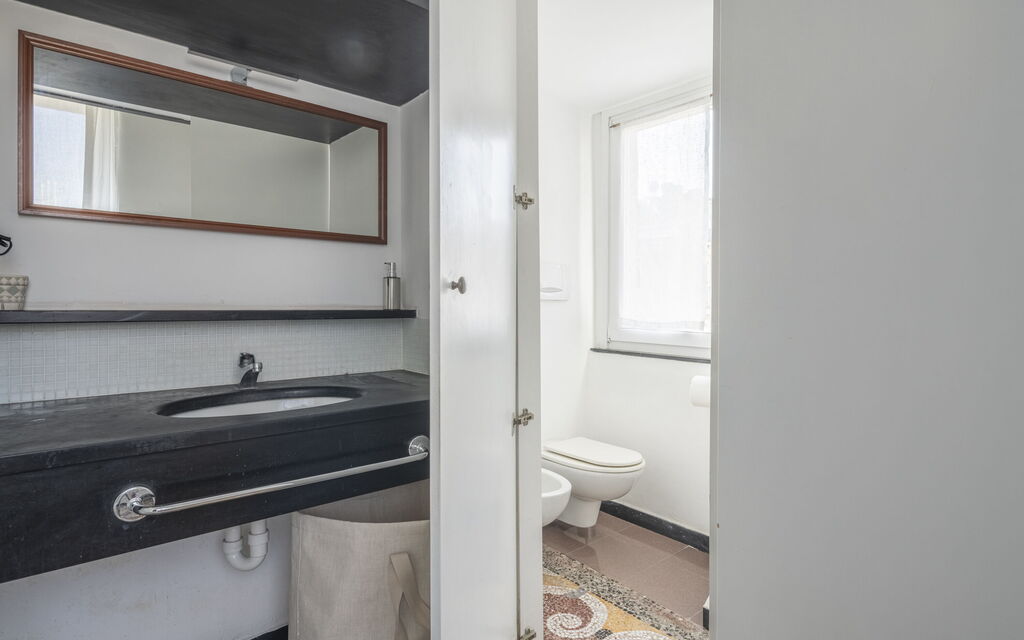 Torre Dell'Amore, Genova, Seaview: Autunno, Estate, Primavera